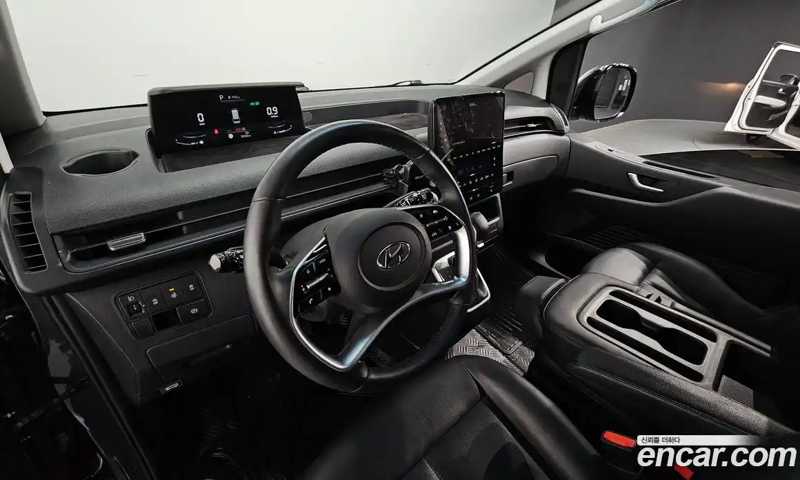 Hyundai Staria 2023 2.2 Автомат в Москве № 745877, фото 7