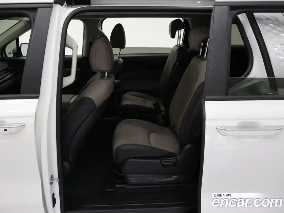 Kia Canival 2025 2.2 Автомат в Москве № 746114, фото 10