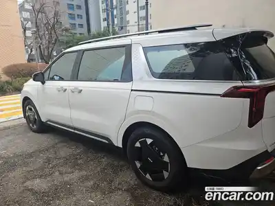 Kia Canival 2024 1.6 Автомат в Москве № 746226, миниатюра 5