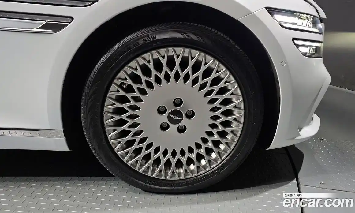 Genesis G80 2024 2.5 Автомат в Москве № 746560, фото 5