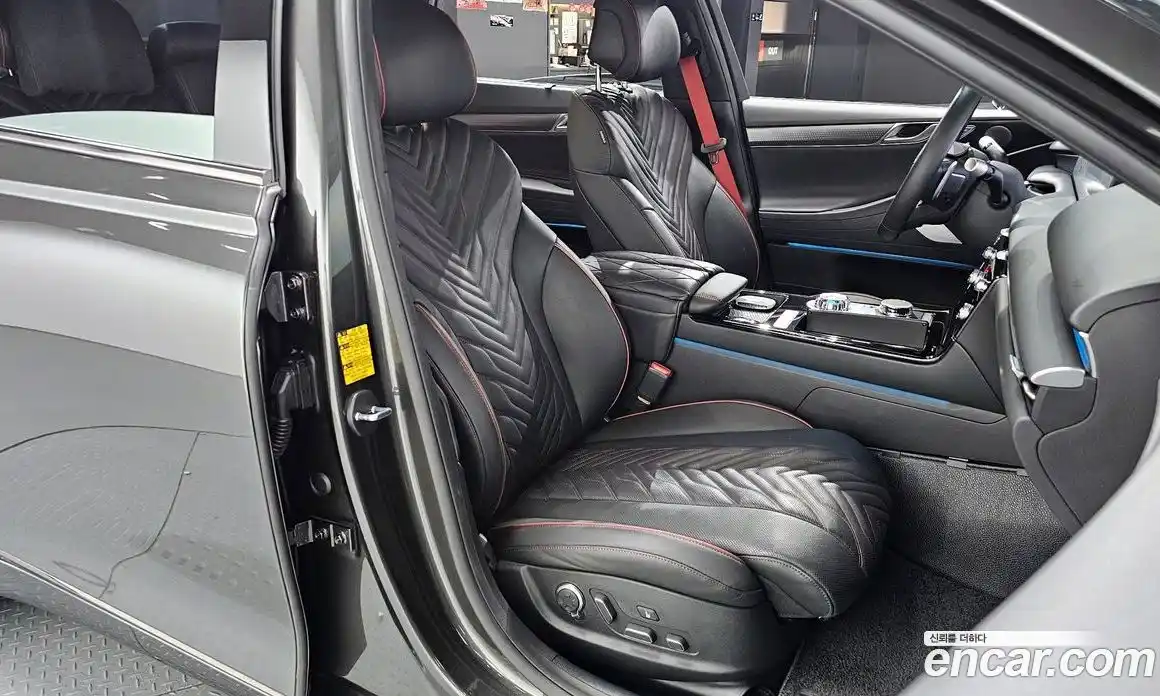 Genesis G80 2024 2.5 Автомат в Москве № 746708, фото 10