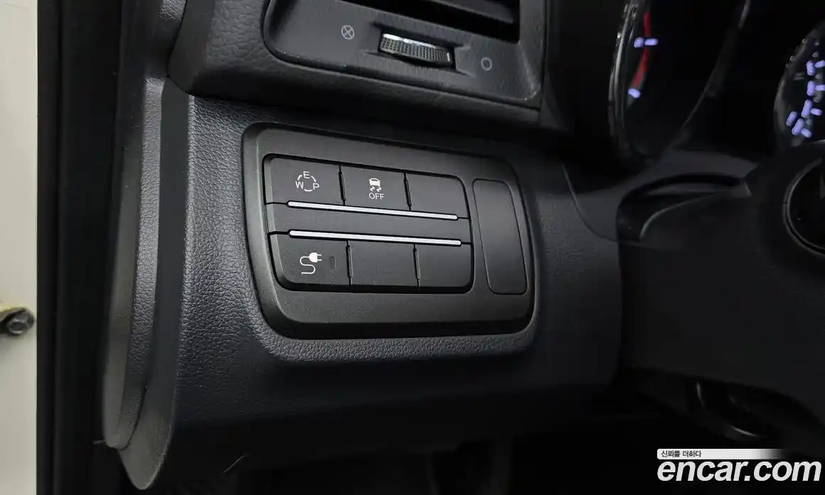 SsangYong TIBOLI 2017 1.6 Автомат в Москве № 747451, фото 14