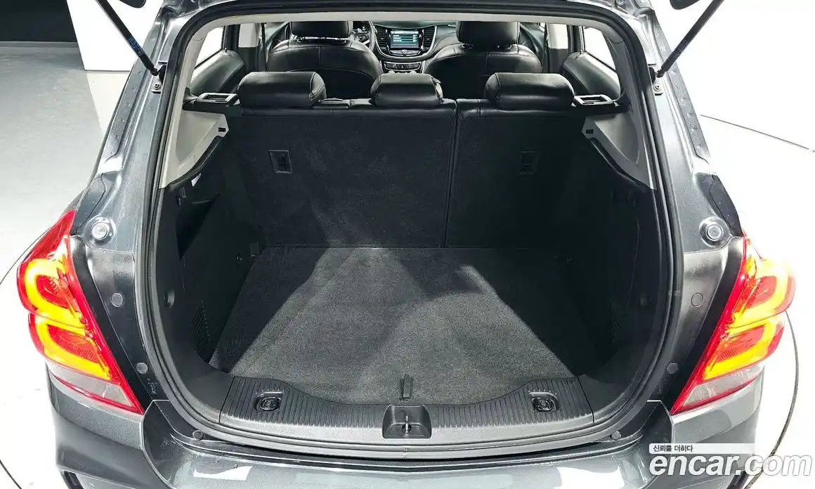 Chevrolet Trax 2016 1.4 Автомат в Москве № 747578, фото 20