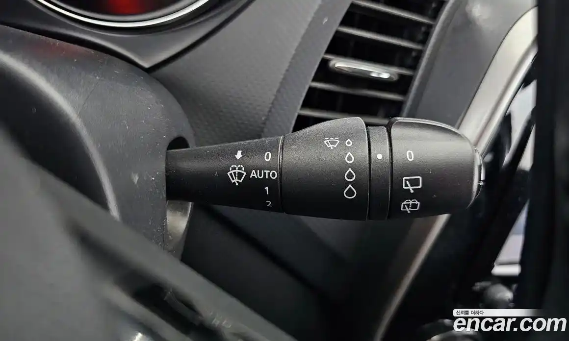 Renault QM3 2014 1.5 Автомат в Москве № 747629, фото 17