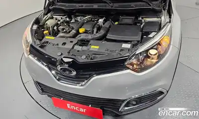 Renault QM3 2014 1.5 Автомат в Москве № 747629, миниатюра 6