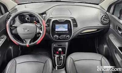 Renault QM3 2014 1.5 Автомат в Москве № 747629, миниатюра 7