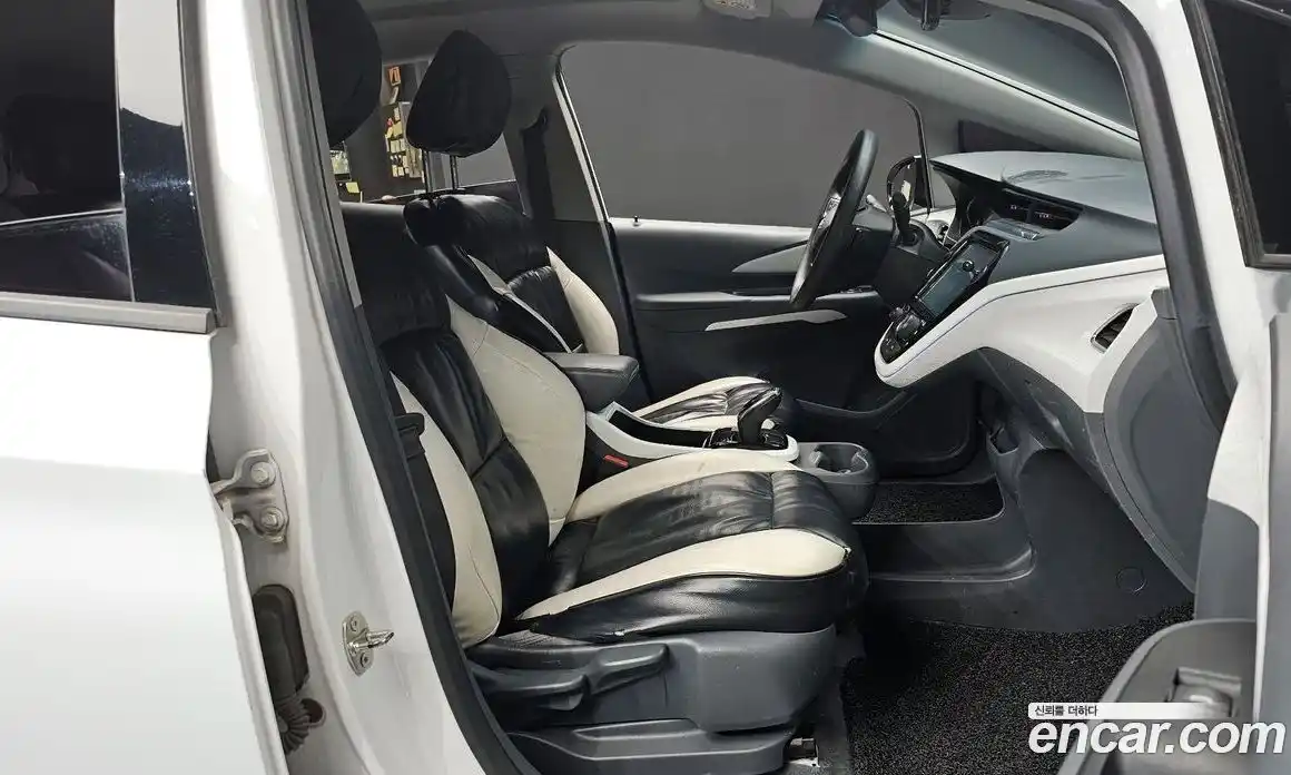Chevrolet Bolt EV 2018 0.2 Автомат в Москве № 747961, фото 10