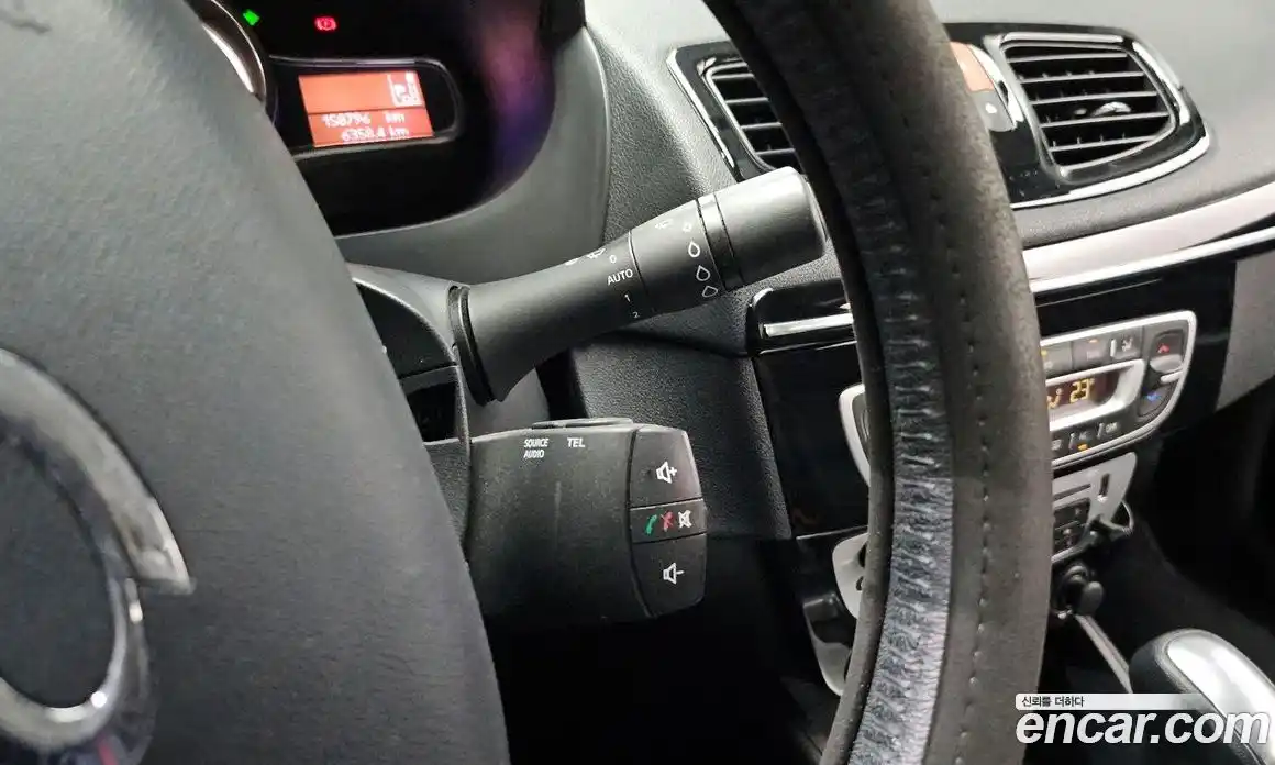 Renault SM3 2016 1.6 гидро в Москве № 748150, фото 17