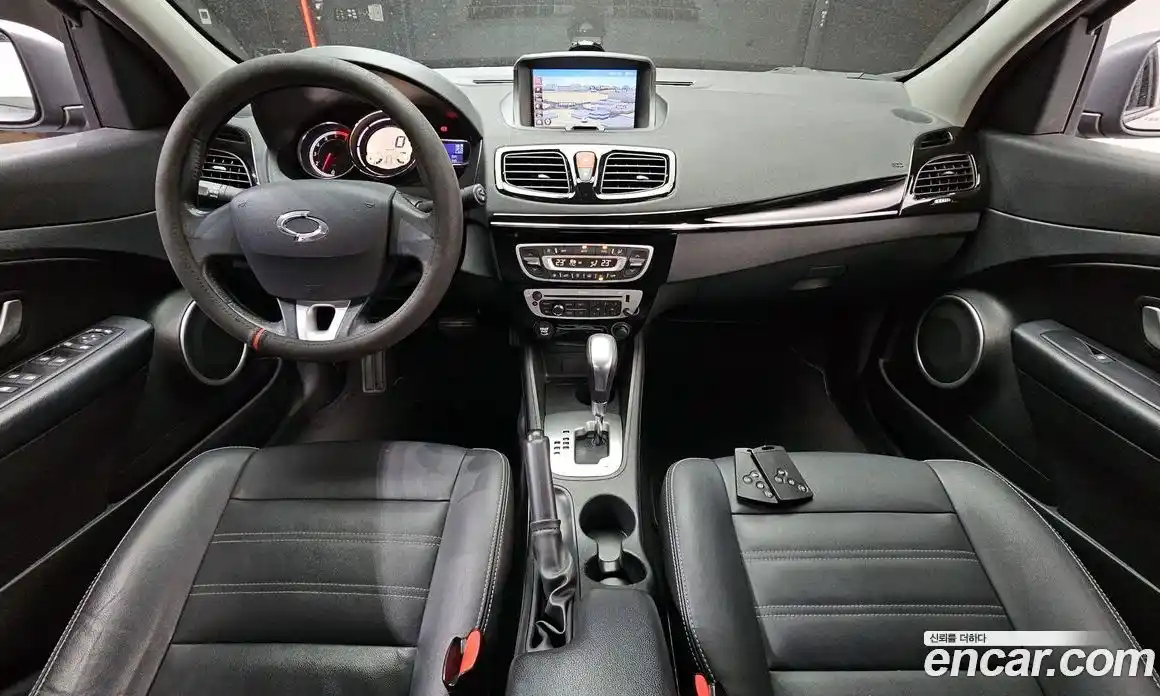 Renault SM3 2016 1.6 гидро в Москве № 748150, фото 7