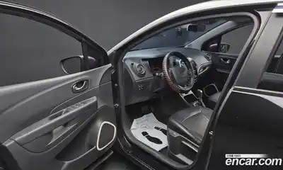 Renault QM3 2018 1.5 Автомат в Москве № 748225, миниатюра 10