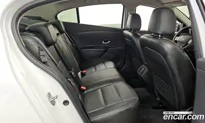 Renault SM3 2016 1.6 Автомат в Москве № 748296, миниатюра 12