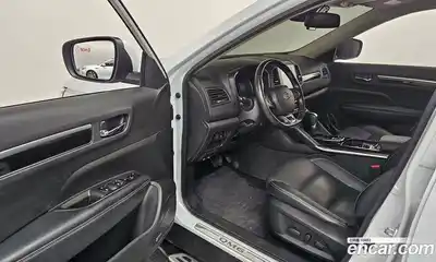 Renault QM6 2019 2.0 Автомат в Москве № 748335, миниатюра 10