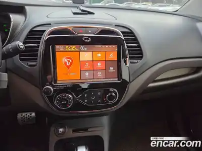 Renault QM3 2016 1.5 Автомат в Москве № 748461, миниатюра 12