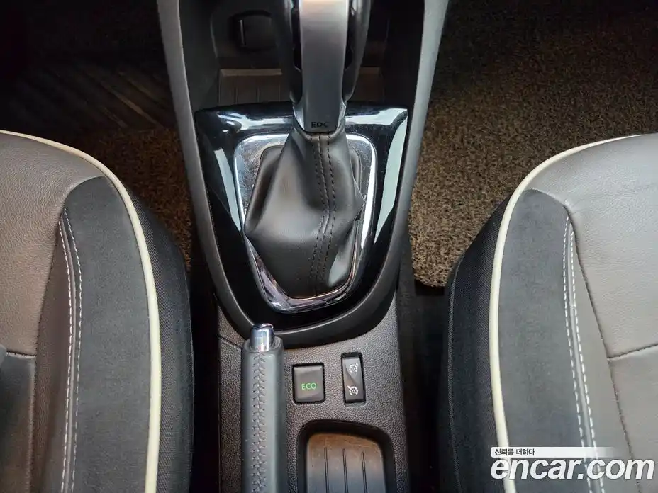 Renault QM3 2016 1.5 Автомат в Москве № 748461, фото 13