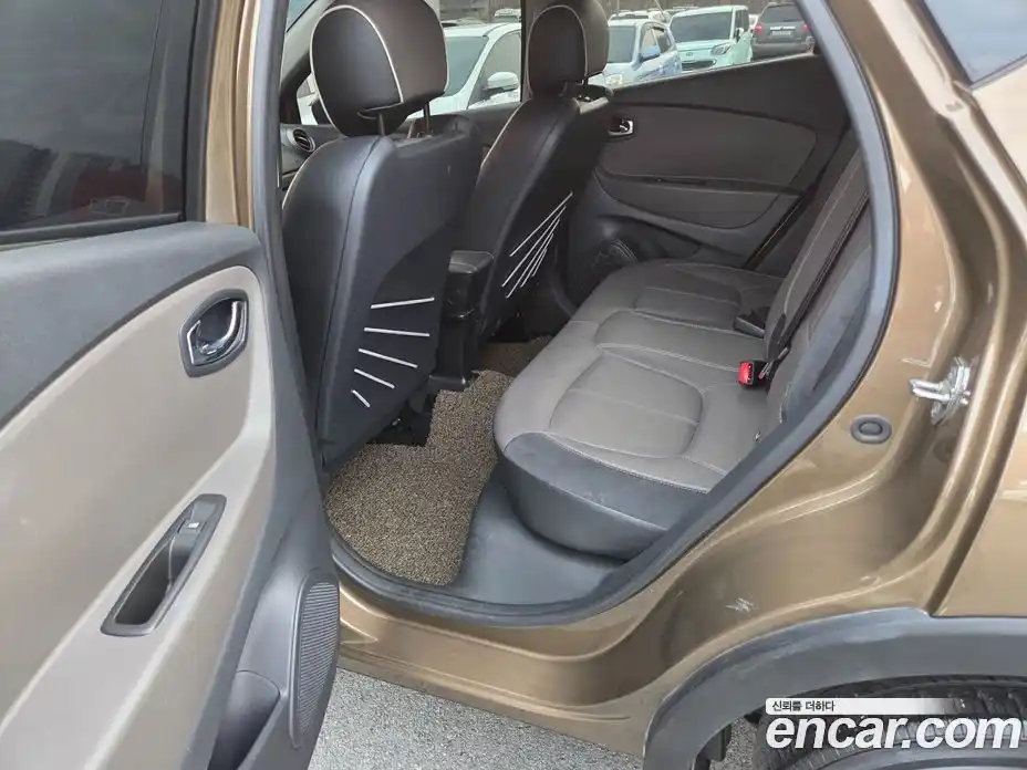 Renault QM3 2016 1.5 Автомат в Москве № 748461, фото 15