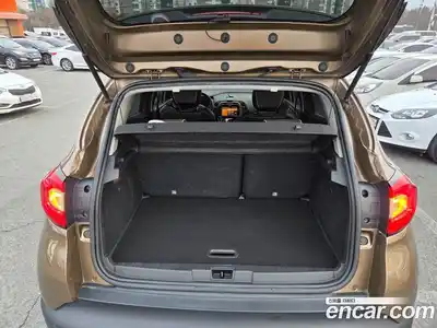 Renault QM3 2016 1.5 Автомат в Москве № 748461, миниатюра 8