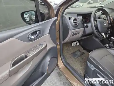 Renault QM3 2016 1.5 Автомат в Москве № 748461, миниатюра 9