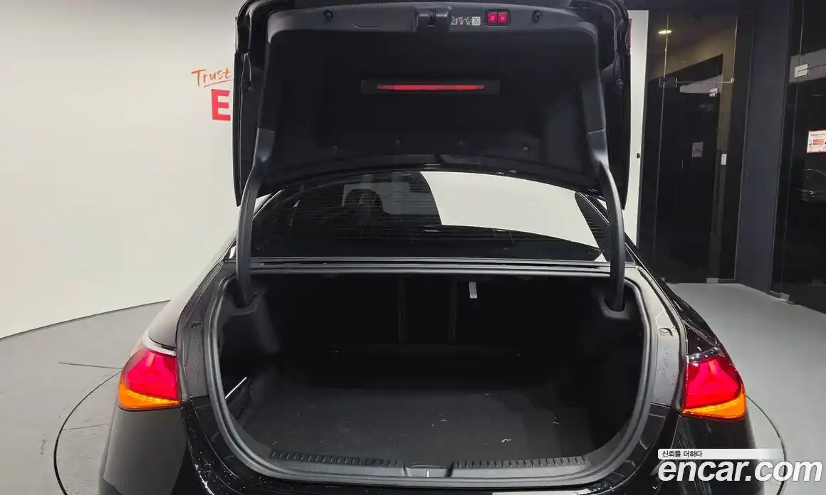 Mercedes-Benz E-Class 2024 2.0 Автомат в Москве № 749047, фото 20