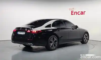 Mercedes-Benz E-Class 2024 2.0 Автомат в Москве № 749047, миниатюра 2