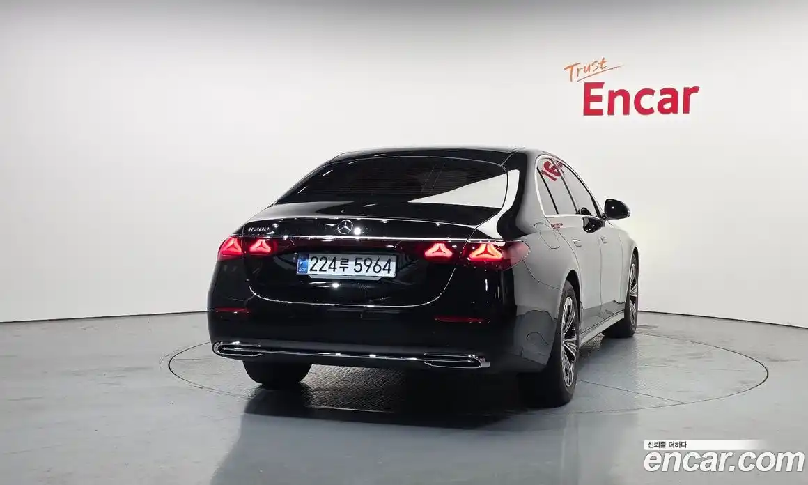 Mercedes-Benz E-Class 2024 2.0 Автомат в Москве № 749047, фото 4