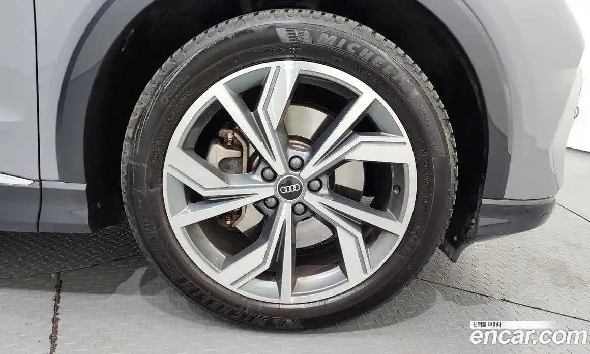 Audi Q4 e-tron 2022 0.2 Автомат в Москве № 749444, фото 5