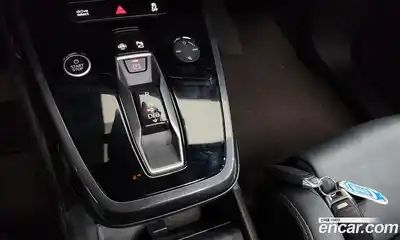 Audi Q4 e-tron 2022 0.2 Автомат в Москве № 749444, миниатюра 9