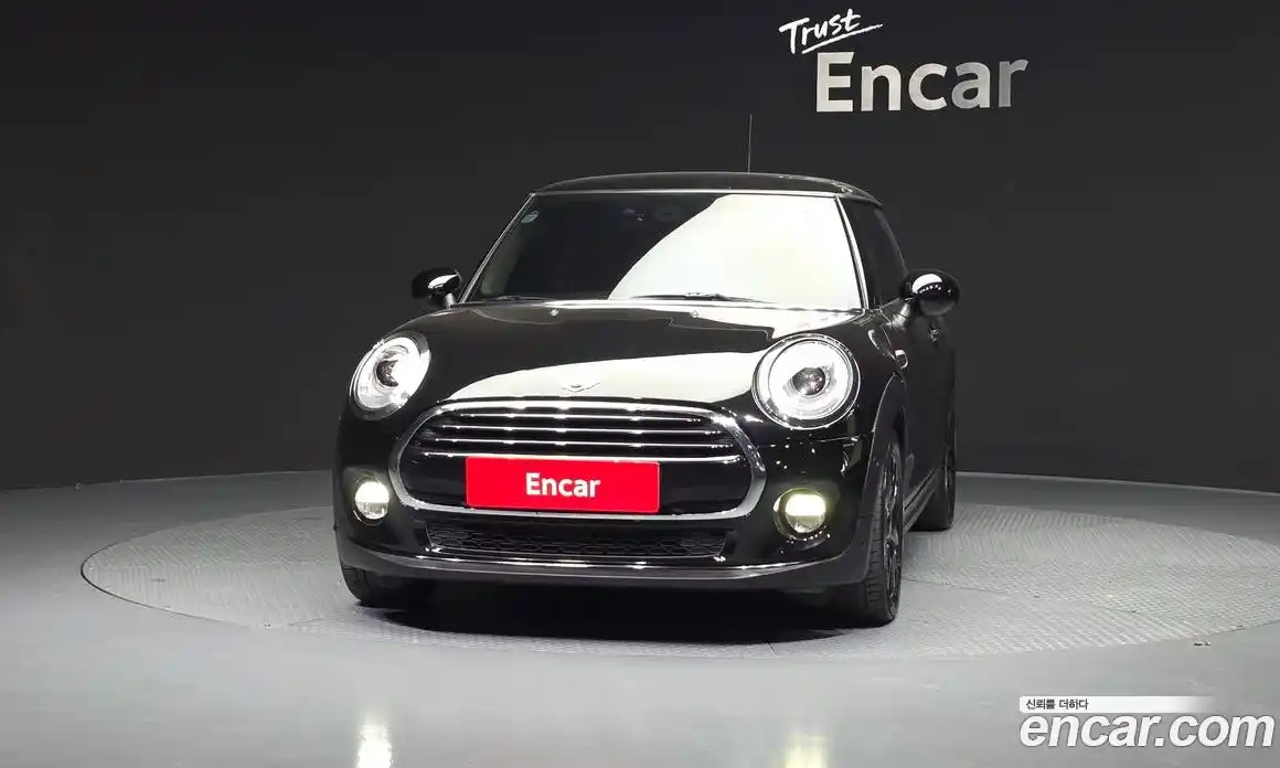 Mini Cooper 2018 1.5 Автомат в Москве № 749813, фото 3