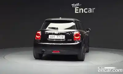 Mini Cooper 2018 1.5 Автомат в Москве № 749813, миниатюра 4