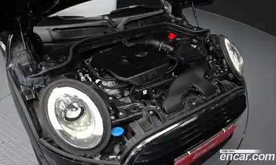 Mini Cooper 2018 1.5 Автомат в Москве № 749813, миниатюра 6