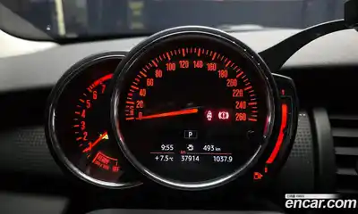 Mini Cooper 2018 1.5 Автомат в Москве № 749813, миниатюра 8