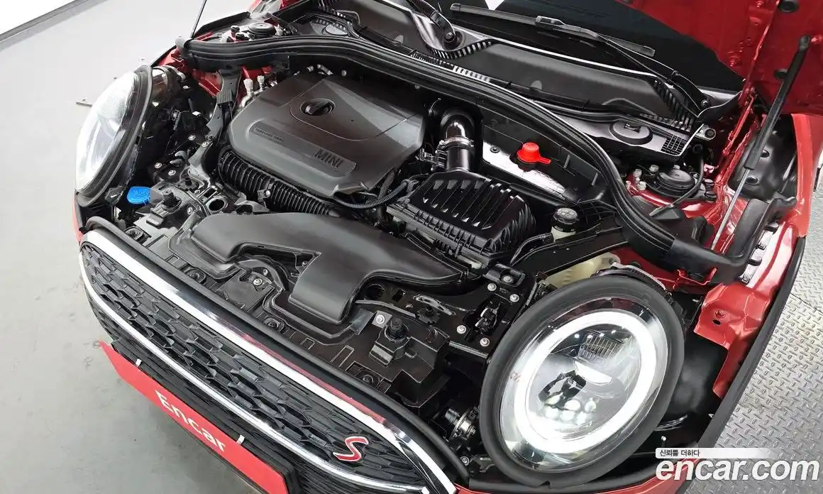 Mini Clubman 2023 2.0 Автомат в Москве № 749829, фото 6