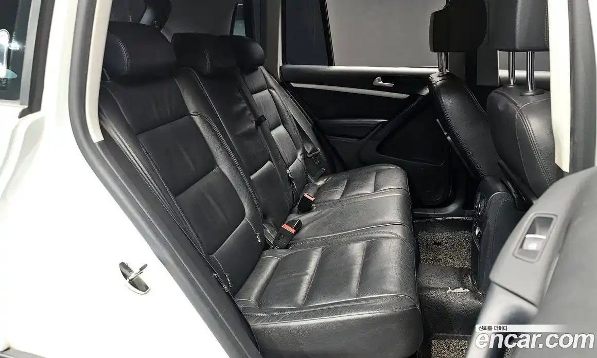 Volkswagen Tiguan 2016 2.0 Автомат в Москве № 750102, фото 12