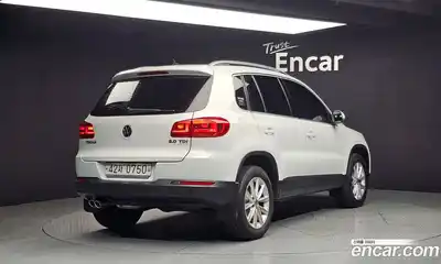 Volkswagen Tiguan 2016 2.0 Автомат в Москве № 750102, миниатюра 2