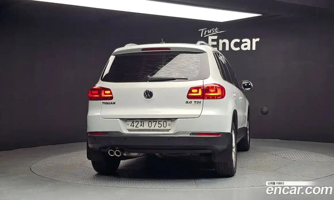 Volkswagen Tiguan 2016 2.0 Автомат в Москве № 750102, фото 4