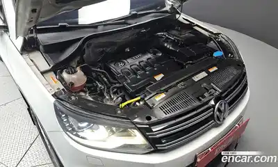 Volkswagen Tiguan 2016 2.0 Автомат в Москве № 750102, миниатюра 6