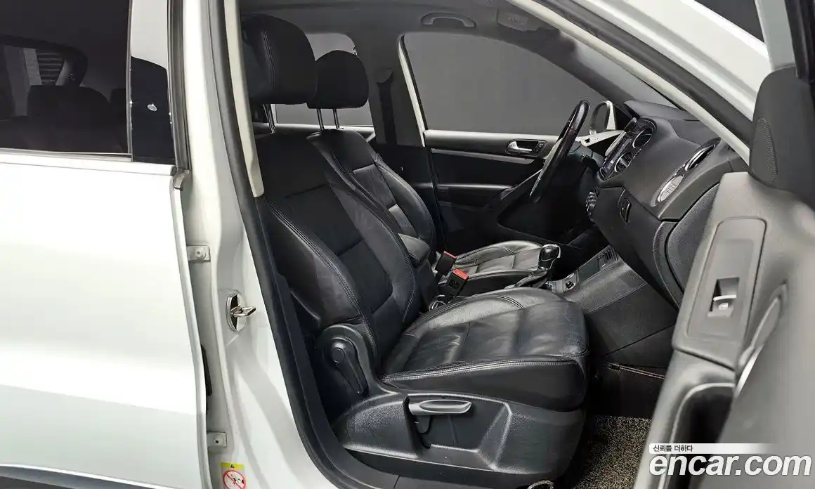 Volkswagen Tiguan 2016 2.0 Автомат в Москве № 750102, фото 10