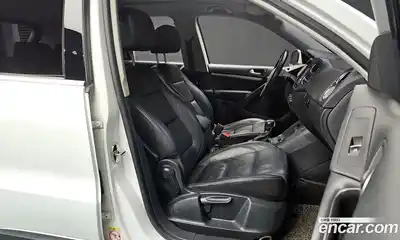 Volkswagen Tiguan 2016 2.0 Автомат в Москве № 750102, миниатюра 10