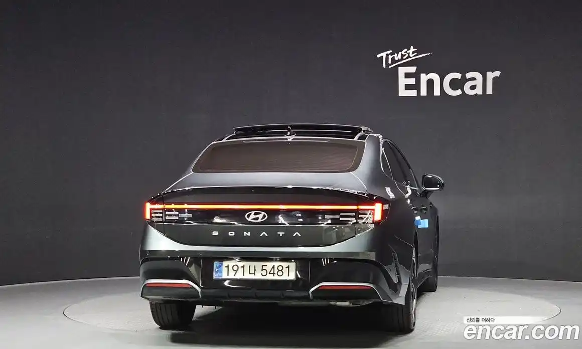 Hyundai Sonata 2023 2.0 Автомат в Москве № 756771, фото 4