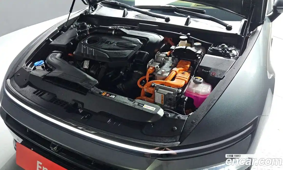 Hyundai Sonata 2023 2.0 Автомат в Москве № 756771, фото 6