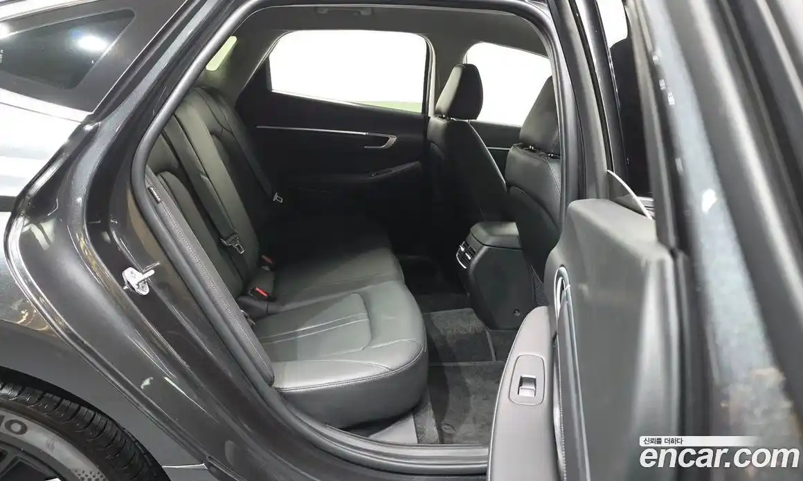 Hyundai Sonata 2024 2.0 Автомат в Москве № 756779, фото 12