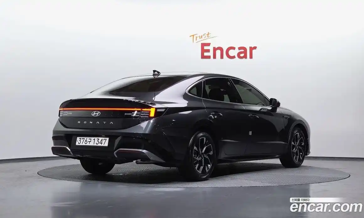 Hyundai Sonata 2024 2.0 Автомат в Москве № 756779, фото 2