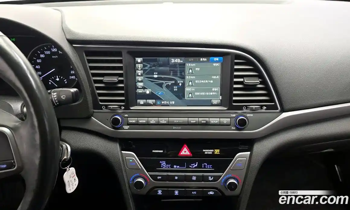 Hyundai Avante 2018 1.6 гидро в Москве № 756860, фото 14