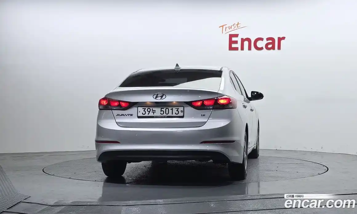 Hyundai Avante 2018 1.6 гидро в Москве № 756860, фото 4
