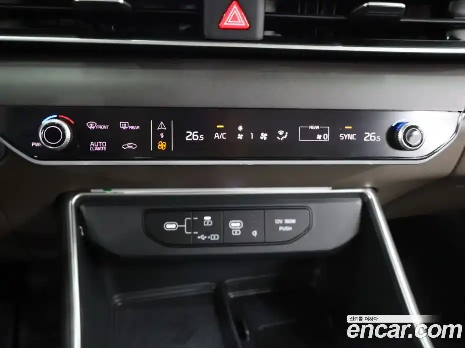 Kia Canival 2025 3.5 Автомат в Москве № 757229, фото 16