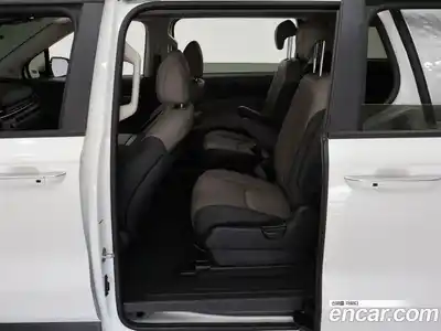 Kia Canival 2025 3.5 Автомат в Москве № 757229, миниатюра 10