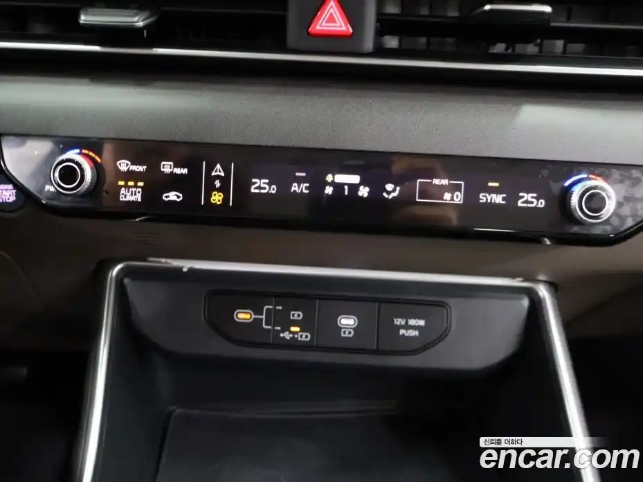 Kia Canival 2025 2.2 Автомат в Москве № 757652, фото 16