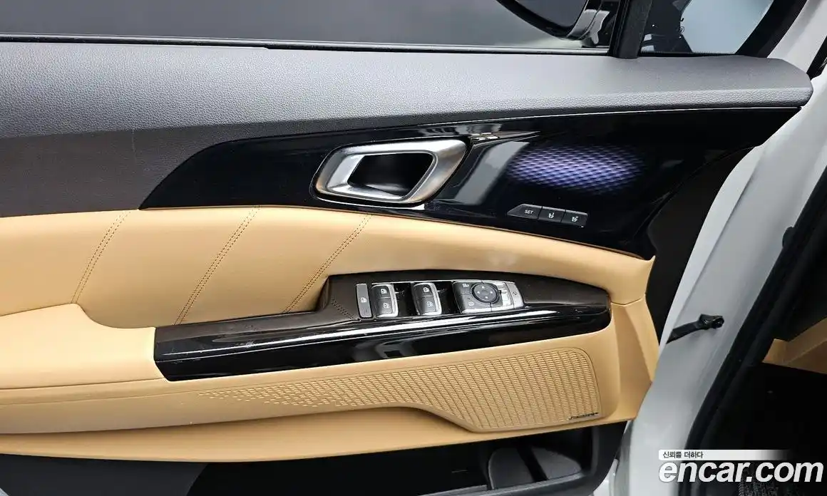 Kia Canival 2022 3.5 Автомат в Москве № 757782, фото 16