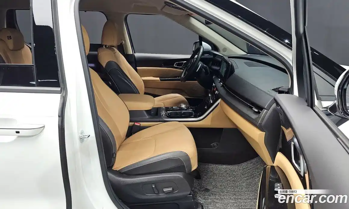 Kia Canival 2022 3.5 Автомат в Москве № 757782, фото 10