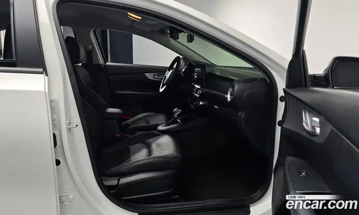 Kia K3 2022 1.6 Автомат в Москве № 757907, фото 11