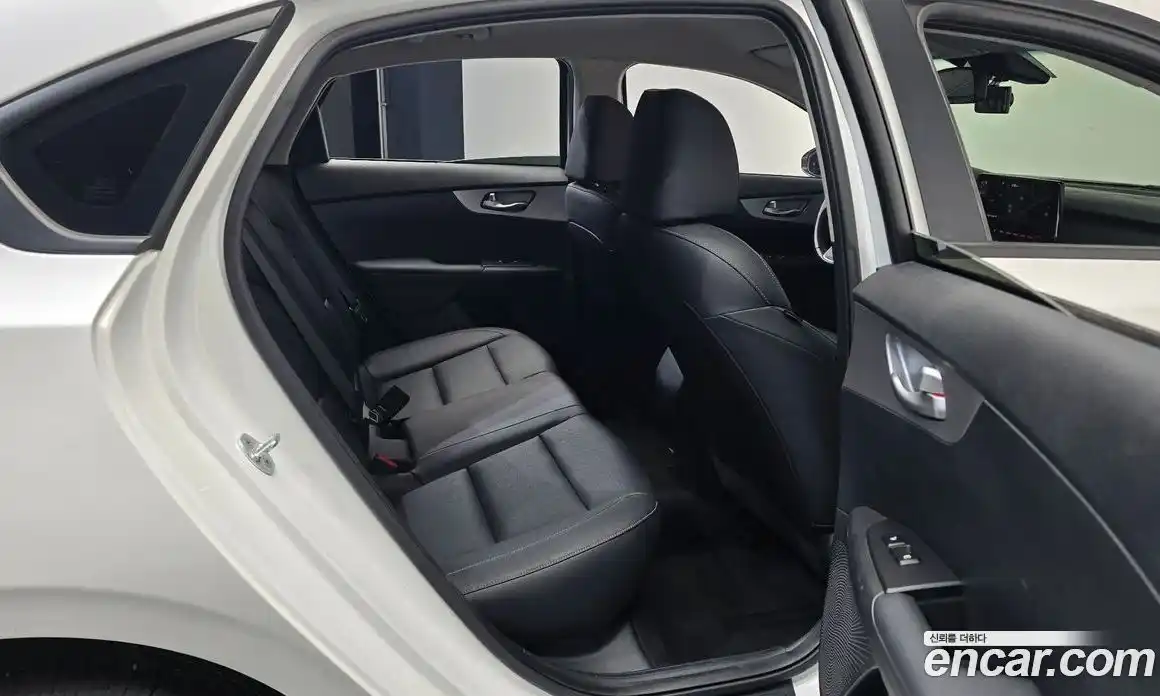 Kia K3 2022 1.6 Автомат в Москве № 757907, фото 12